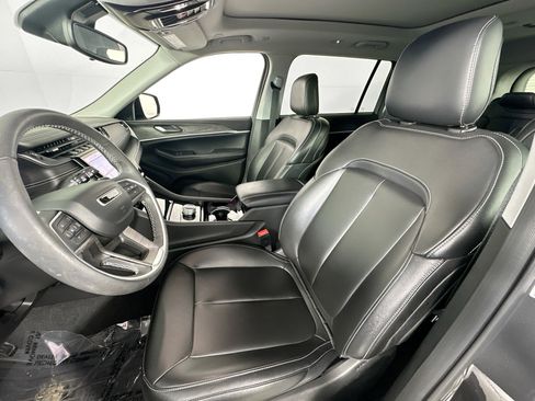 Used 2023 Jeep Grand Cherokee L Limited image 21