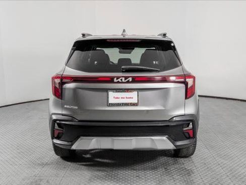 Used 2024 Kia Seltos EX image 7