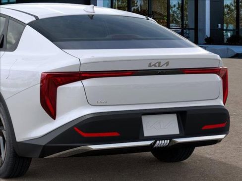 New 2026 Kia K4 EX image 13