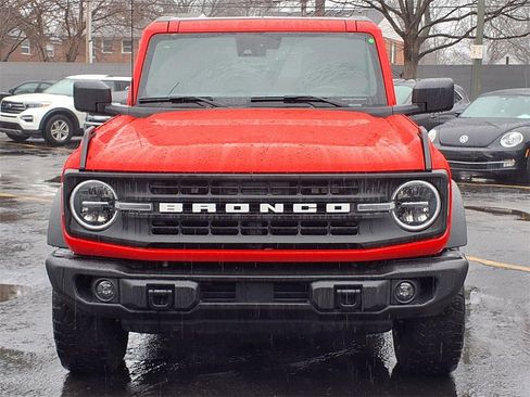 Used 2023 Ford Bronco Black Diamond image 7