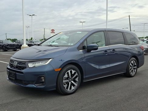 Used 2025 Honda Odyssey EX-L image 3