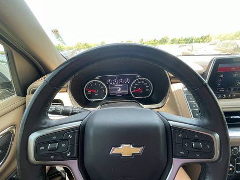 Used 2021 Chevrolet Tahoe Premier w/ Premium Package RWD image 13