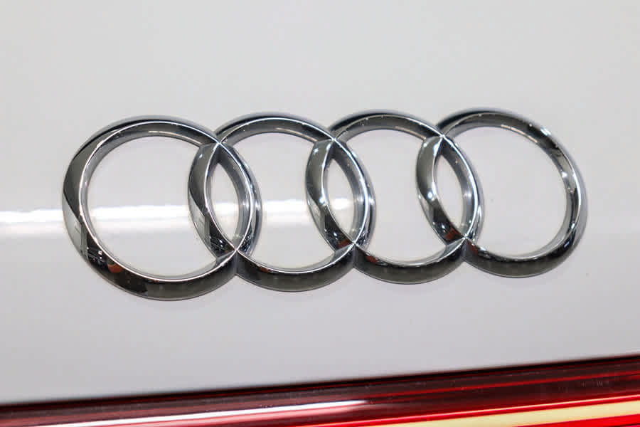 Used 2023 Audi Q4 e-tron Premium w/ Convenience Package RWD image 9