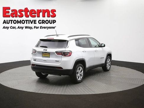 Used 2024 Jeep Compass Latitude AWD/4WD image 35