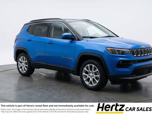 Used 2025 Jeep Compass Limited AWD/4WD image 1