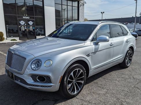 Used 2018 Bentley Bentayga AWD/4WD image 2