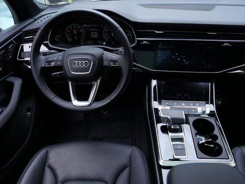 Certified 2025 Audi Q7 2.0T Premium Plus AWD/4WD image 15