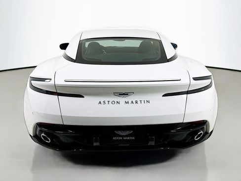 Used 2024 Aston Martin DB12 Coupe RWD image 6