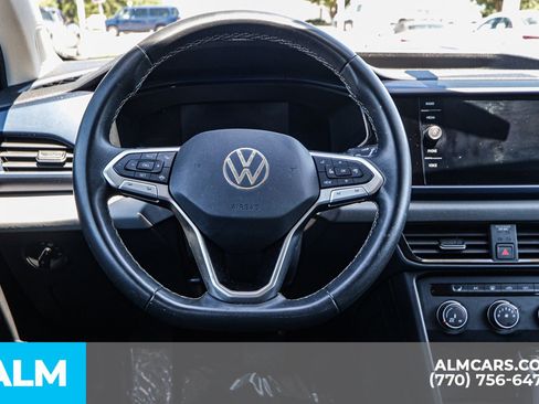Used 2022 Volkswagen Taos SE image 29
