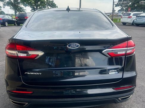 Used 2019 Ford Fusion SEL AWD/4WD image 5
