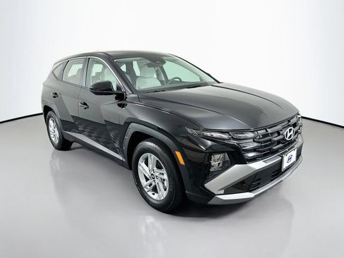 New 2026 Hyundai Tucson SE FWD image 3