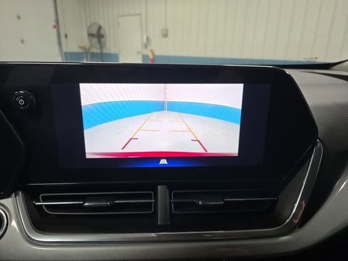 Used 2024 Chevrolet Trax LT w/ Driver Confidence Package image 24