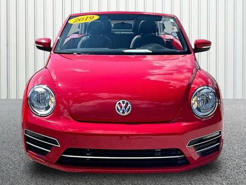 Used 2019 Volkswagen Beetle 2.0T S FWD image 3