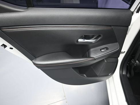 Used 2023 Nissan Sentra SR w/ Midnight Edition Package FWD image 26