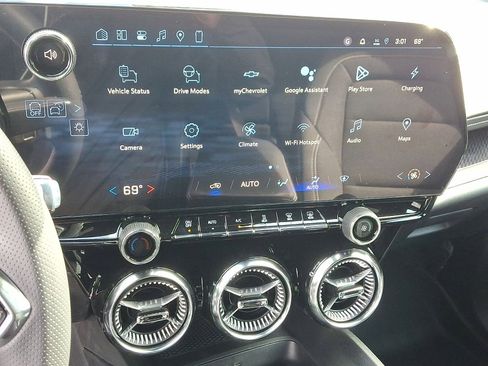 New 2026 Chevrolet Blazer EV LT w/ Midnight/Sport Edition FWD image 16