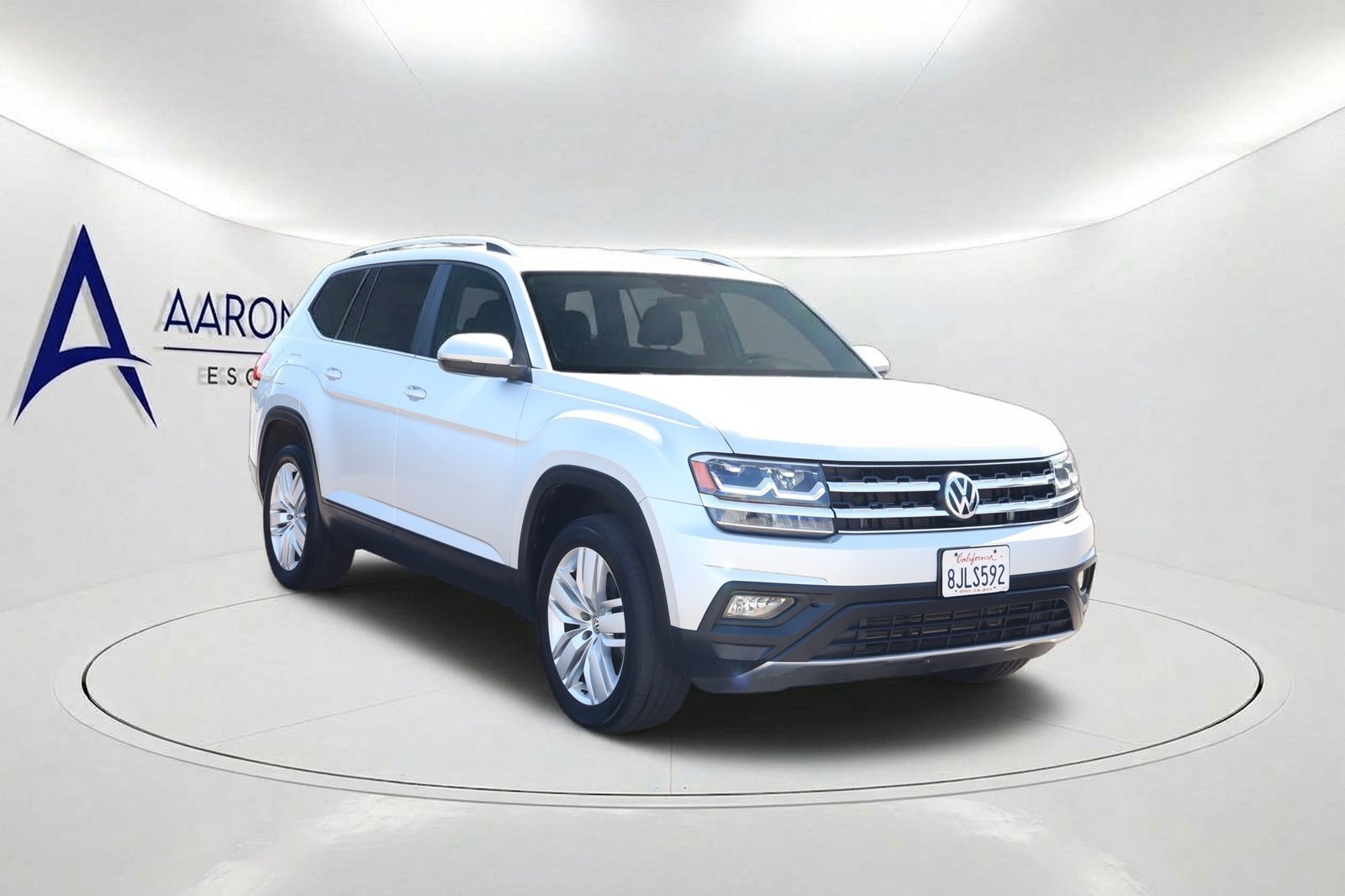 Used 2019 Volkswagen Atlas SE w/ Panoramic Sunroof Package FWD image 3