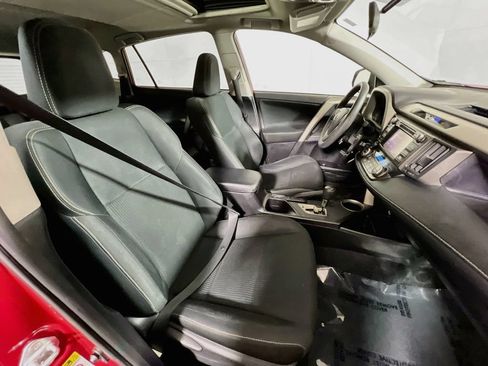 Used 2014 Toyota RAV4 XLE AWD/4WD image 25