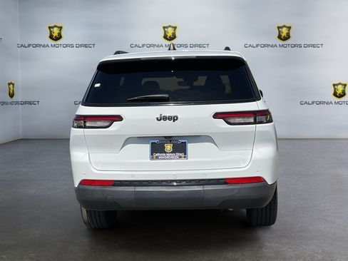 Used 2023 Jeep Grand Cherokee L Laredo RWD image 6