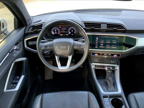 Used 2021 Audi Q3 2.0T Premium w/ Convenience Package AWD/4WD image 6