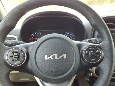 Used 2022 Kia Soul LX w/ Technology Package FWD image 21