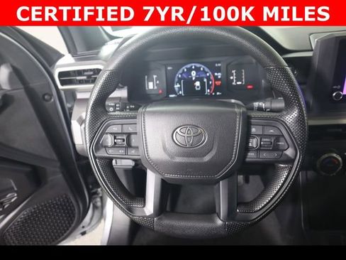 Used 2025 Toyota Tacoma SR5 AWD/4WD image 16