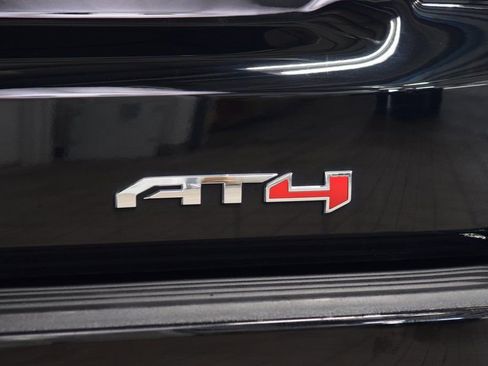 Used 2024 GMC Yukon AT4 w/ Technology Package image 23