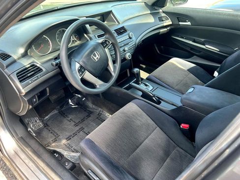 Used 2010 Honda Accord LX-P image 12