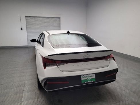 Used 2025 Hyundai Elantra Sport FWD image 6