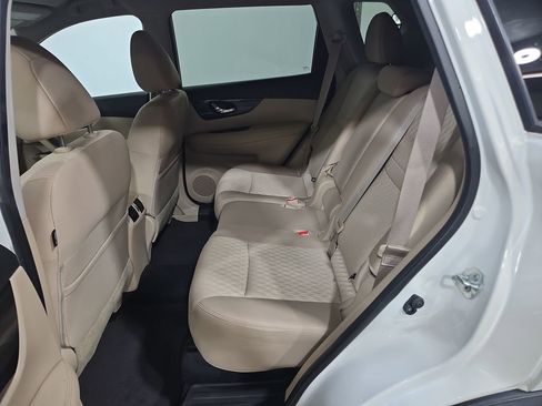 Used 2018 Nissan Rogue SV AWD/4WD image 23