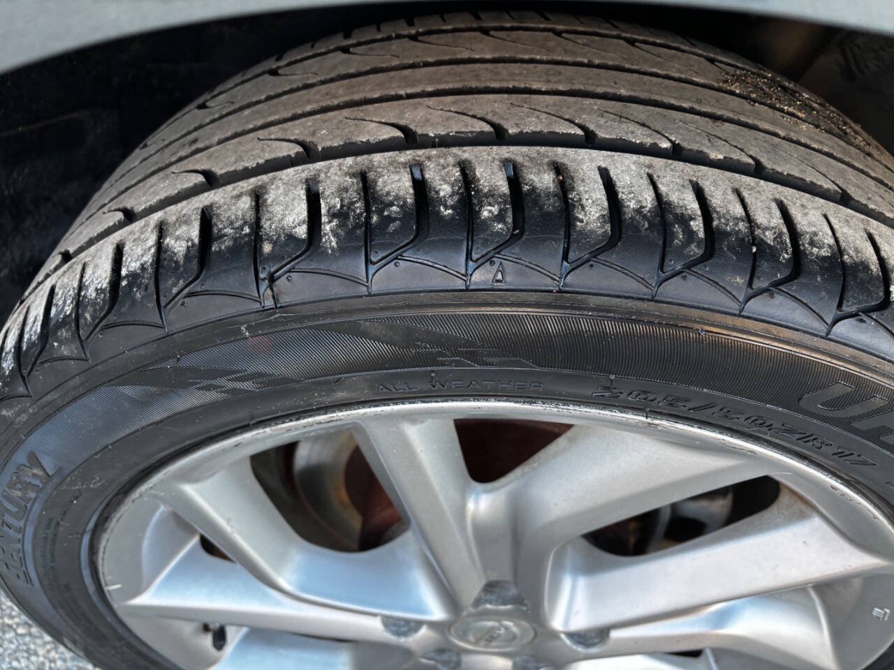 Used 2015 Nissan Sentra SR FWD image 34