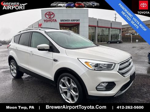 Used 2019 Ford Escape Titanium image 1