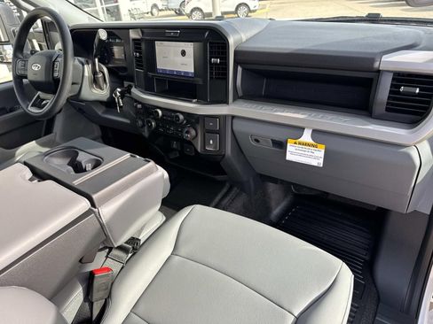 New 2026 Ford F550 4x4 Crew Cab image 24