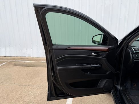 Used 2015 Cadillac SRX Luxury w/ Driver Awareness Package FWD image 20