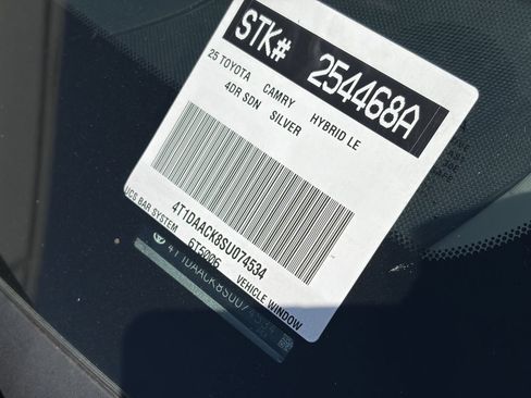 Certified 2025 Toyota Camry LE FWD image 15