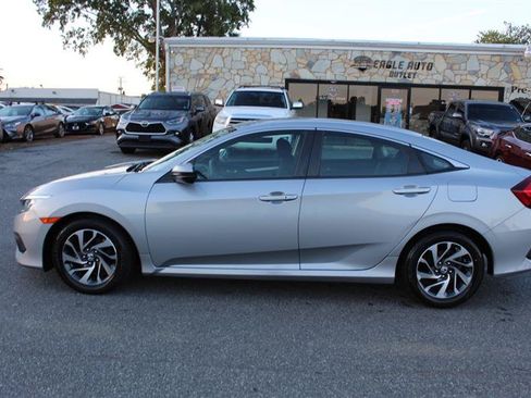 Used 2016 Honda Civic EX image 4