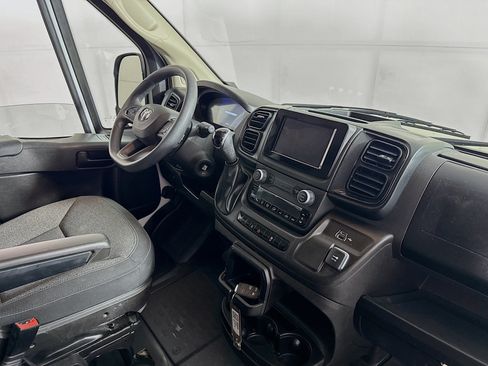 Used 2025 RAM ProMaster 2500 w/ U-Haul Equipment Group FWD image 26