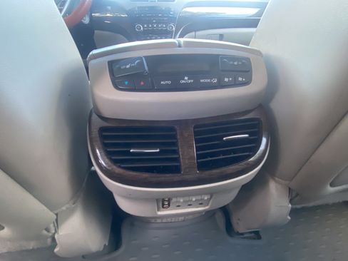 Used 2010 Acura MDX w/ Technology & Entertainment AWD/4WD image 19