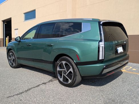 New 2026 Hyundai Ioniq 9 Calligraphy image 7