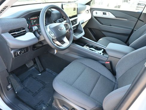 New 2026 Ford Explorer Active image 46