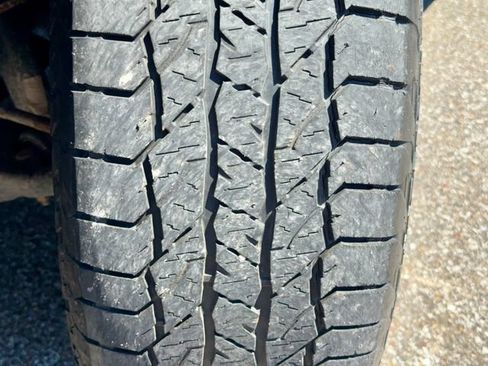 Used 2020 Ford F150 Platinum w/ Equipment Group 701A Luxury AWD/4WD image 33