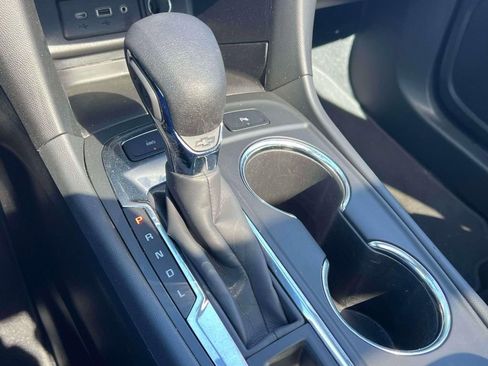 Used 2023 Chevrolet Equinox LT image 30