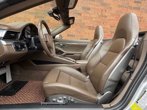 Used 2013 Porsche 911 Carrera S image 5