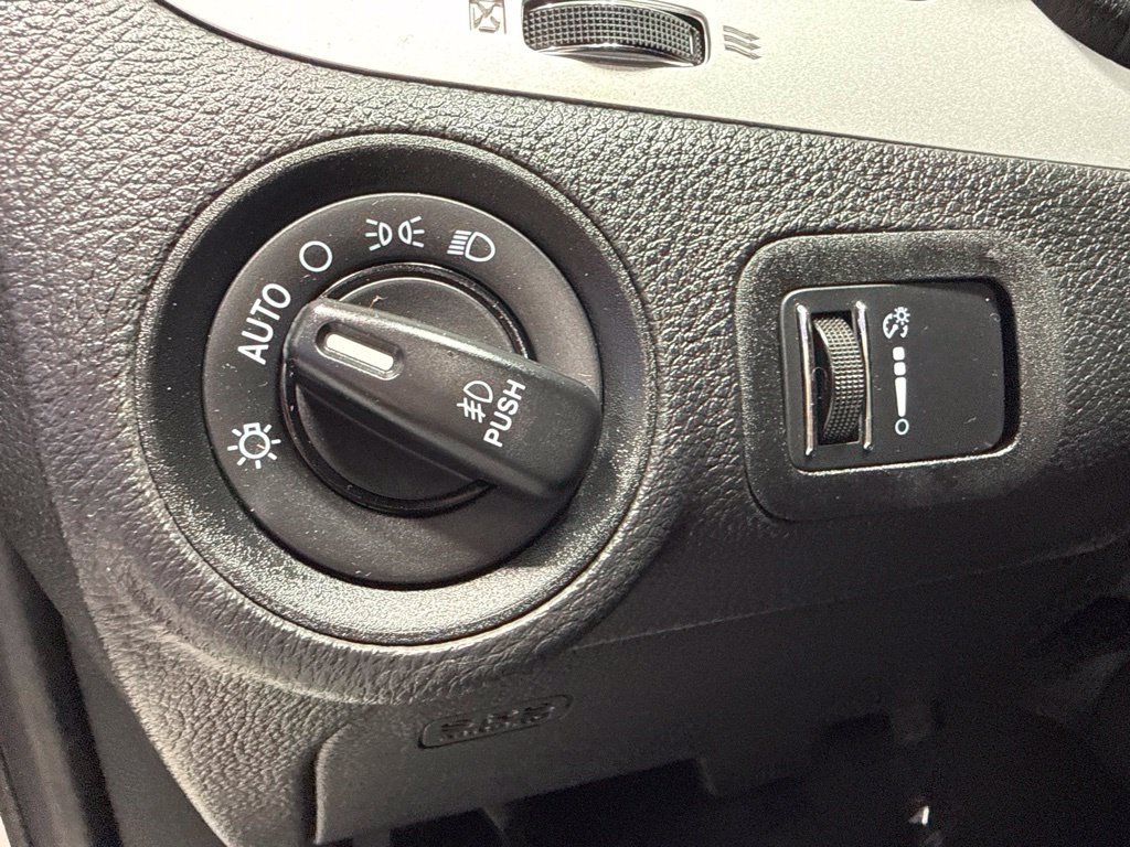 Used 2014 Dodge Journey SXT w/ Flexible Seating Group FWD image 24