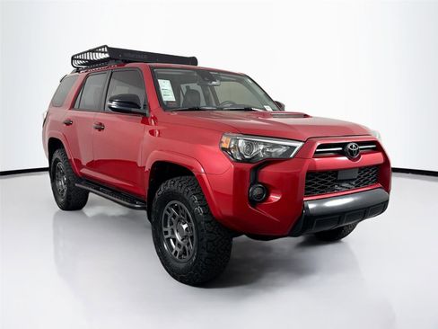 Used 2020 Toyota 4Runner Venture w/ Moonroof Package AWD/4WD image 10