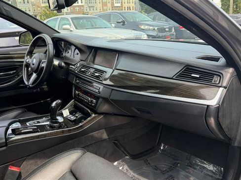 Used 2015 BMW 550i xDrive w/ M-Sport Package AWD/4WD image 17