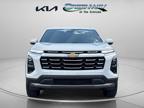 Used 2025 Chevrolet Equinox LT w/ Safety and Technology Package FWD image 3