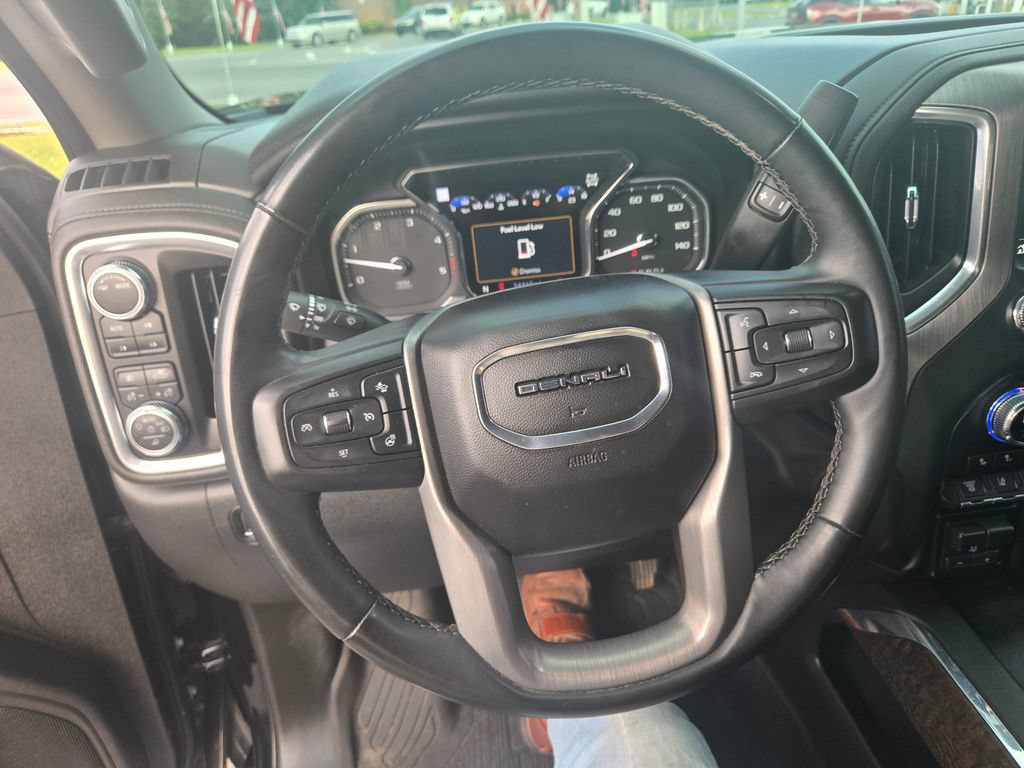 Used 2023 GMC Sierra 2500 Denali w/ Denali Ultimate Package AWD/4WD image 11