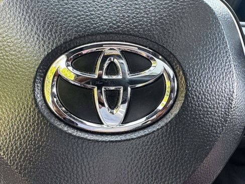 Used 2025 Toyota Corolla SE w/ SE Premium Package FWD image 67