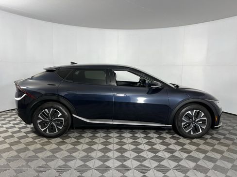 Used 2024 Kia EV6 Light image 5
