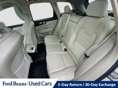 Used 2021 Volvo XC60 T5 Momentum w/ Protection Package Premier AWD/4WD image 29